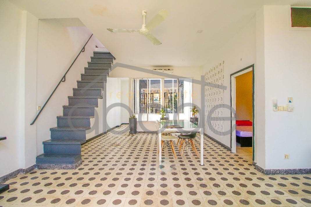 apartment-bkk-for-sale-duplex-renovated