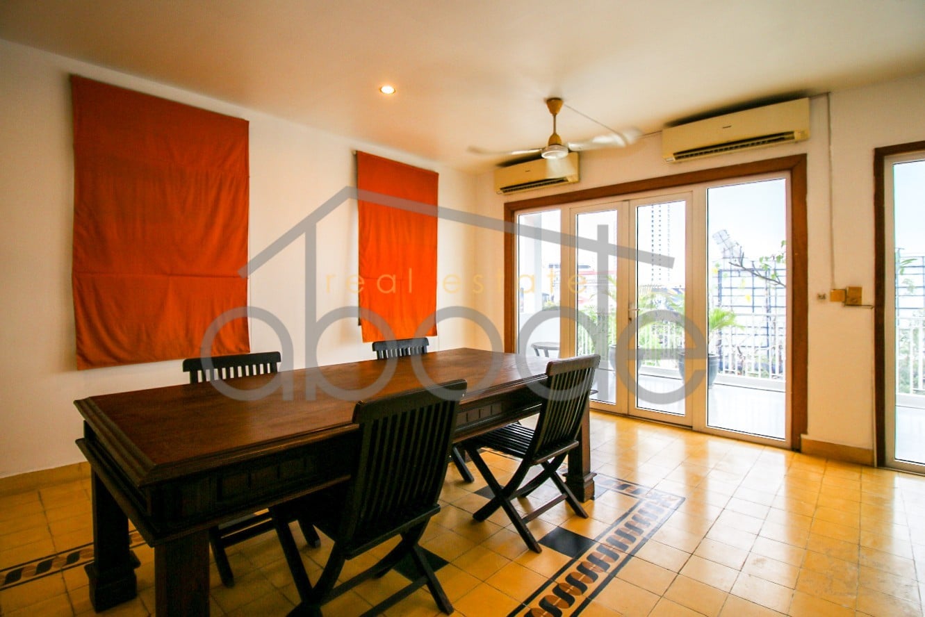 Spacious 2 bedroom Riverside apartment for rent | Daun Penh