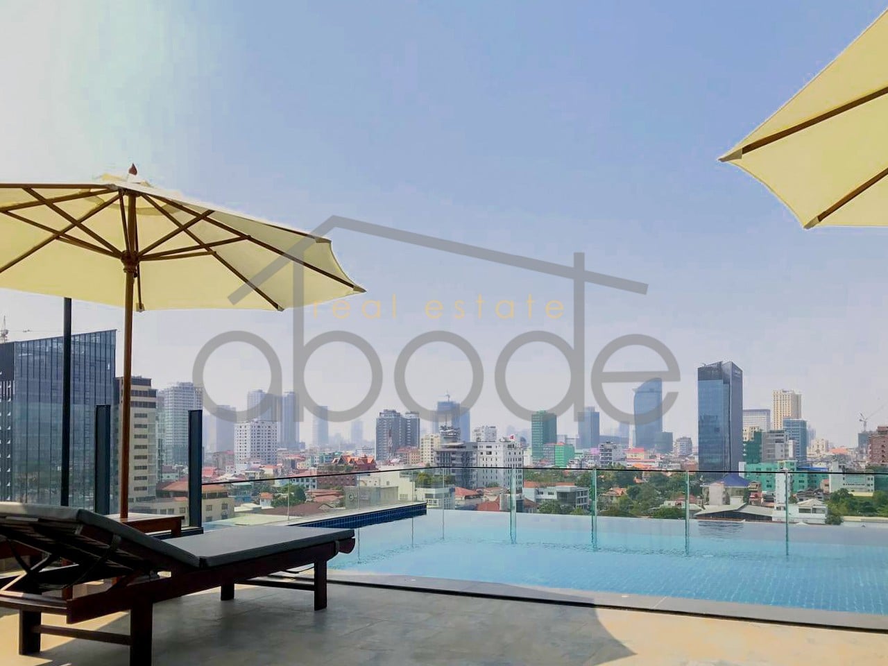 Luxury 1-bedroom apartment swimming pool city views near Royal Palace for rent | Daun Penh