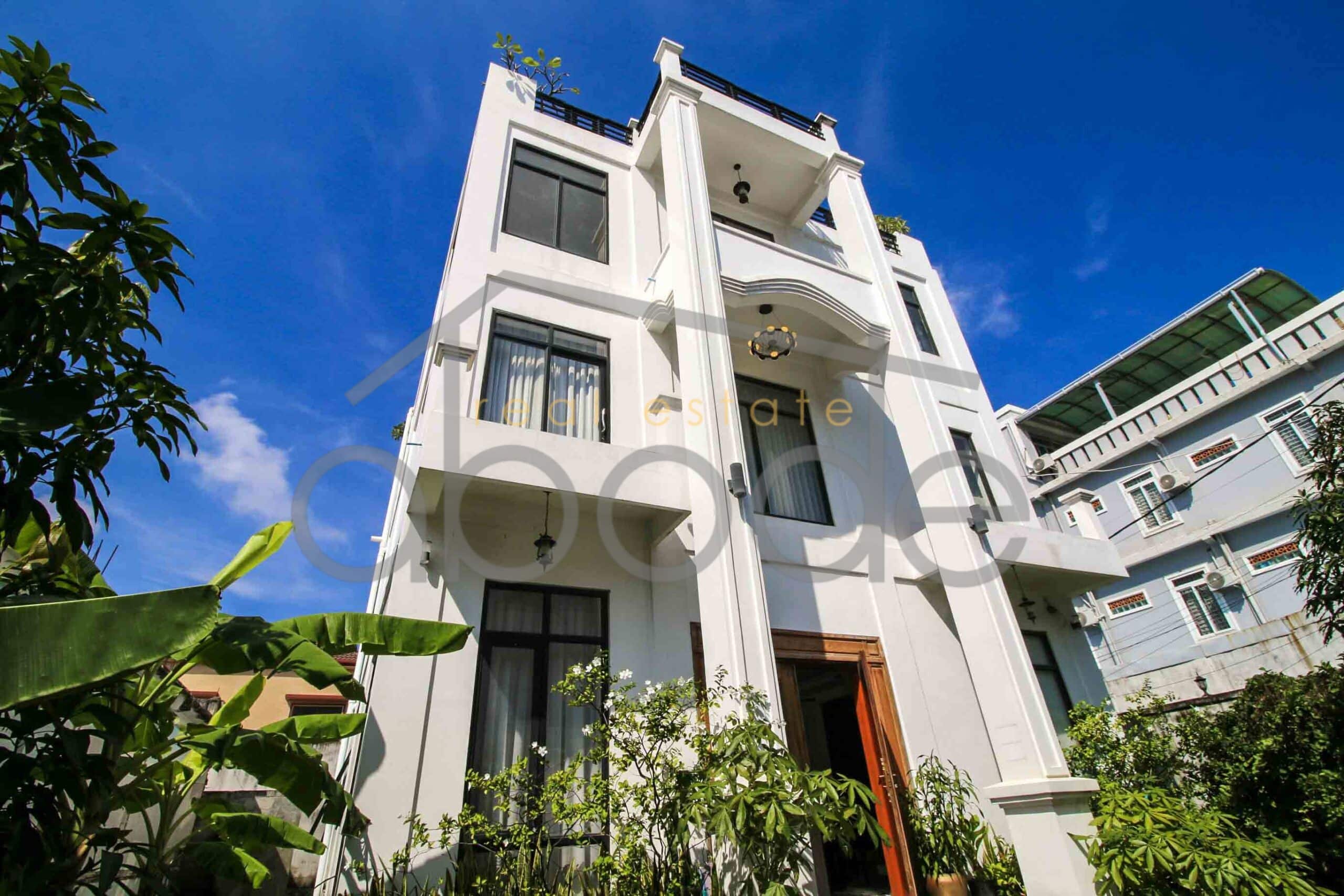 Large villa for sale Porsenchey Phnom Penh Airport