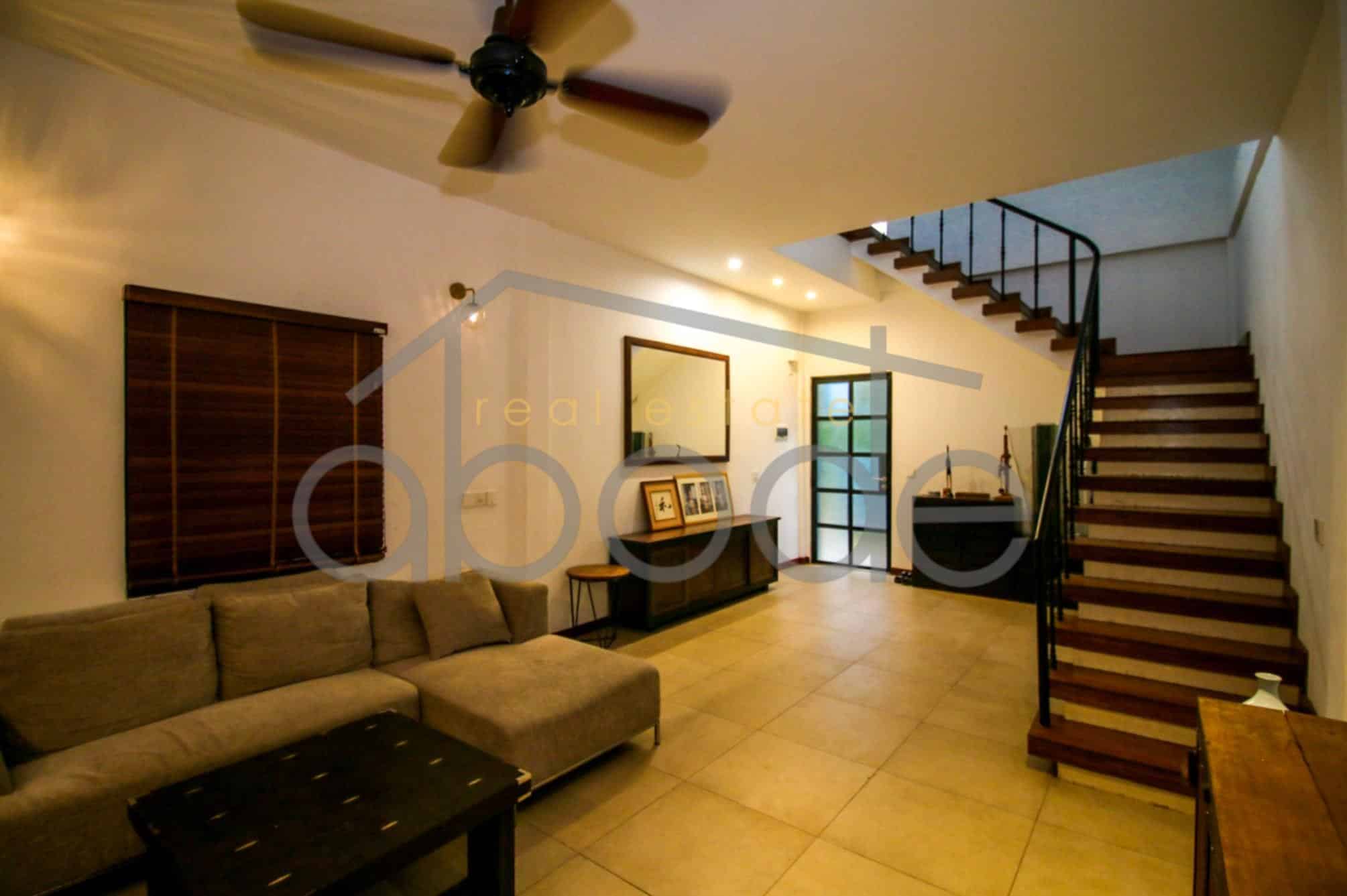 Beautiful fully renovated 1-bedroom duplex apartment for sale Royal Palace | Daun Penh