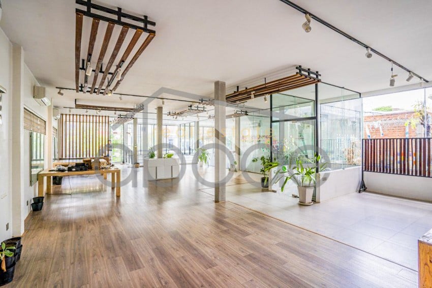 Super modern 1st floor office space for rent Daun Penh | central Phnom Penh