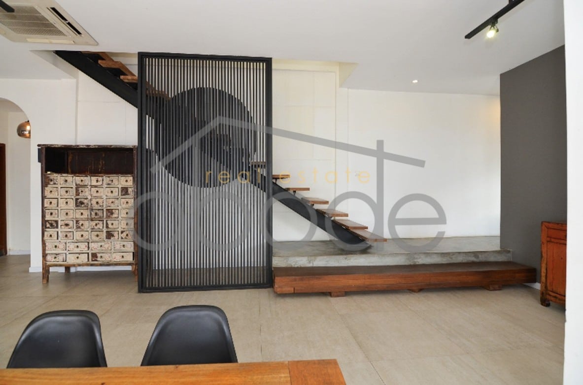 Stunning 3-bedroom renovated post-colonial duplex apartment for rent Riverside | Daun Penh