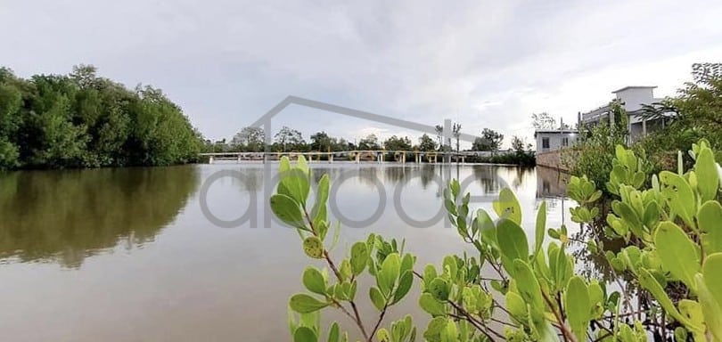 Kampot riverfront land 85000 for sale