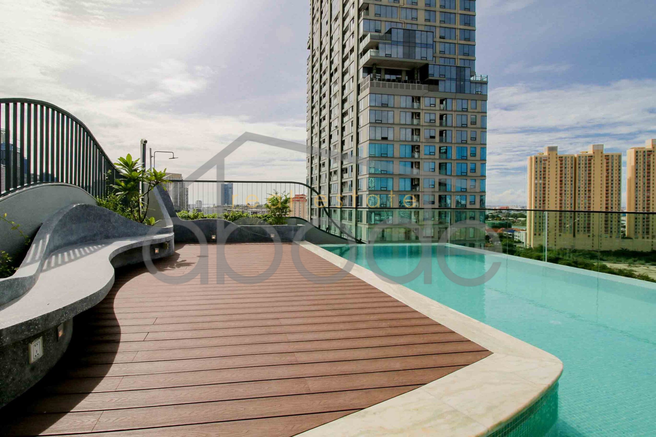 Brilliant new 1-bedroom apartment swimming pool for rent Bassac Lane near BKK 1