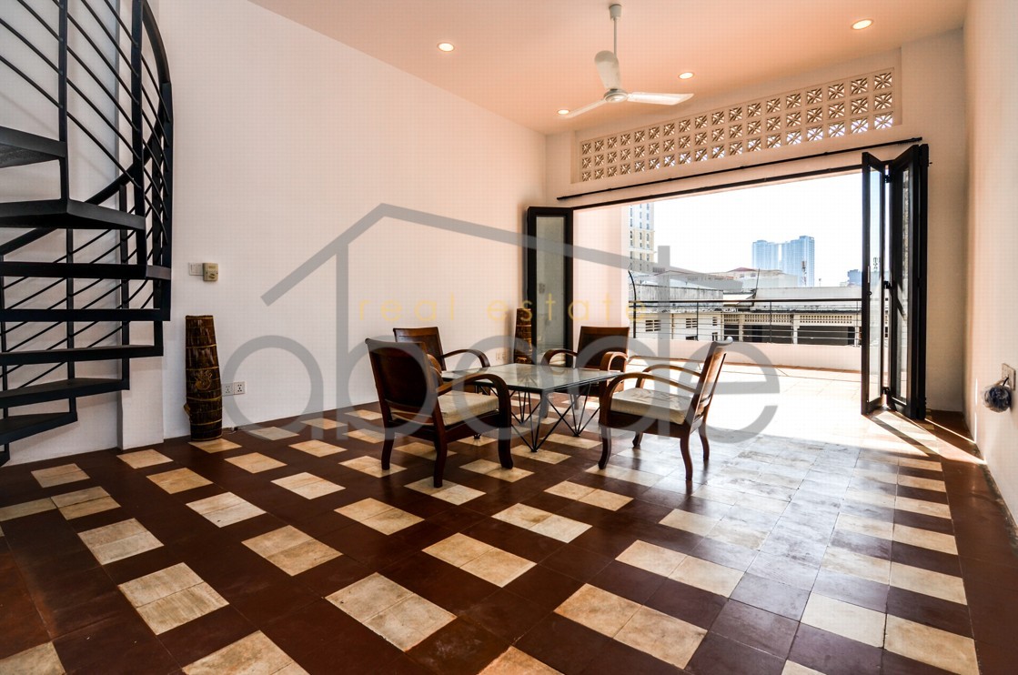 Stunning architect designed 3-bedroom apartment for rent Daun Penh | central Phnom Penh