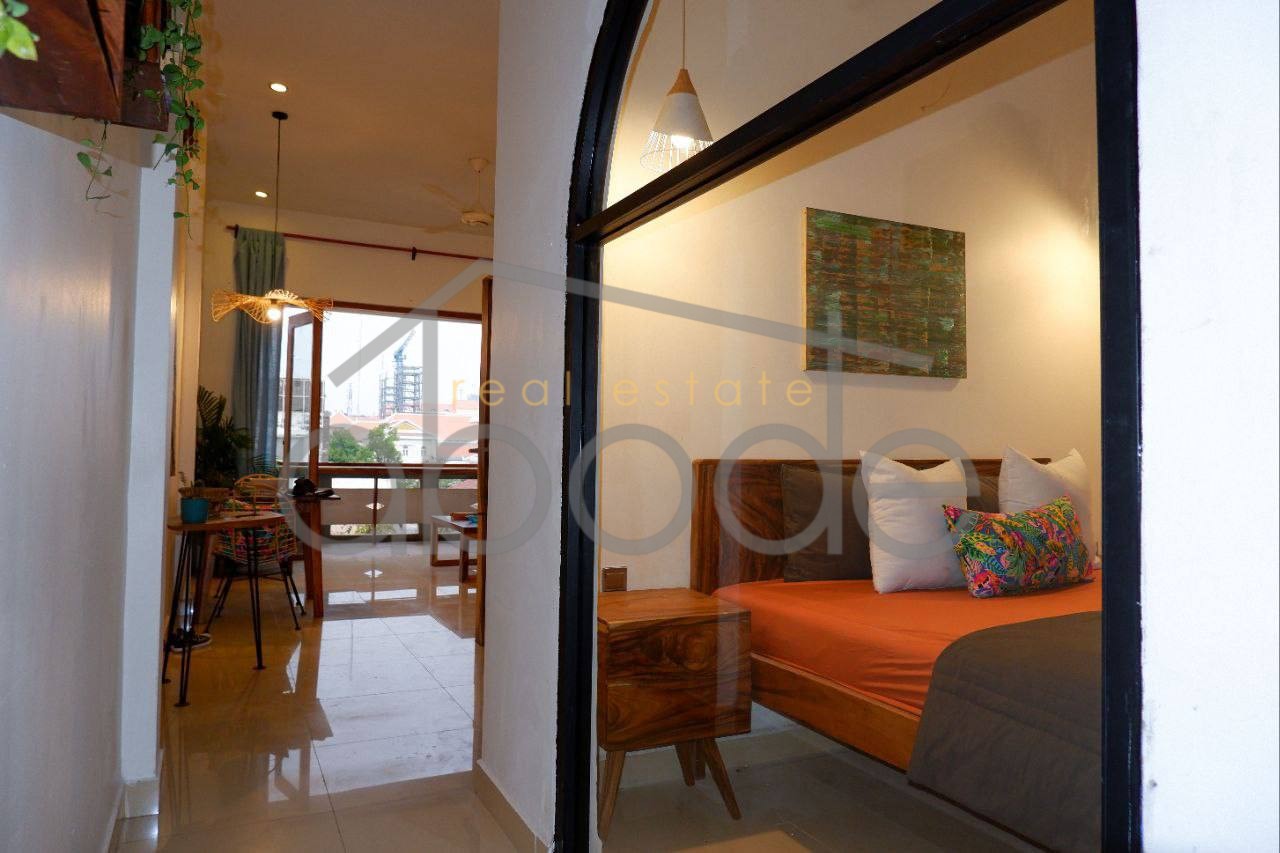 Great price 2-bedroom apartment for rent Daun Penh | Riverside