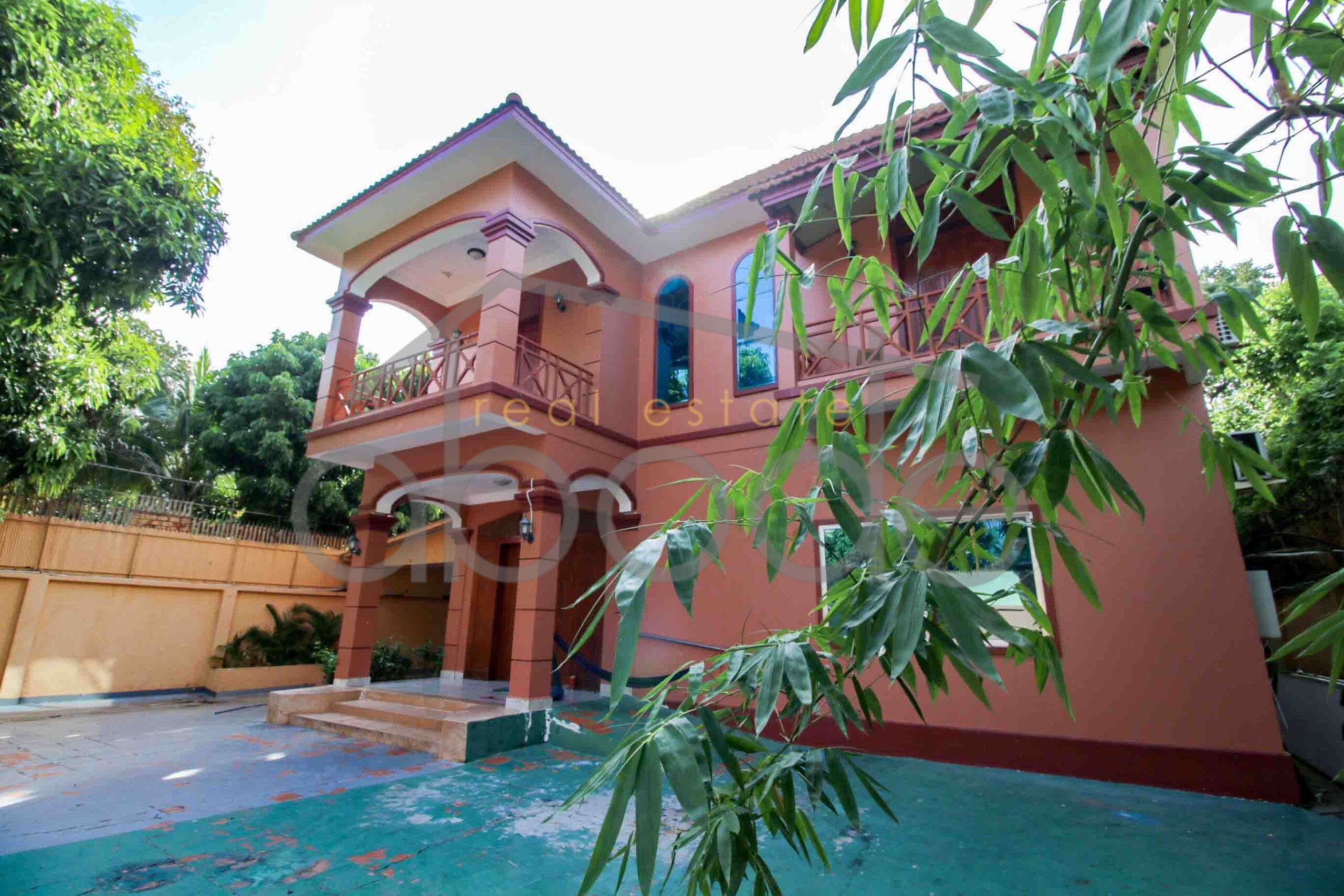 Grand 6-bedroom villa for rent Chroy Changvar peninsula